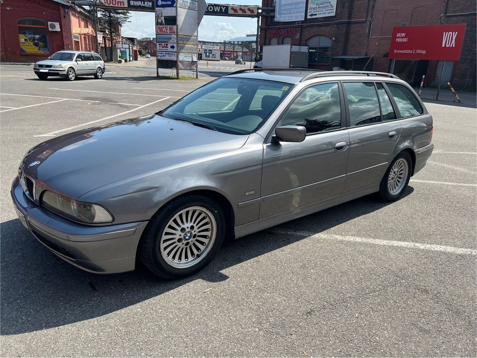 BMW Seria 5 BMW 530D kombi Lifestyle Edition