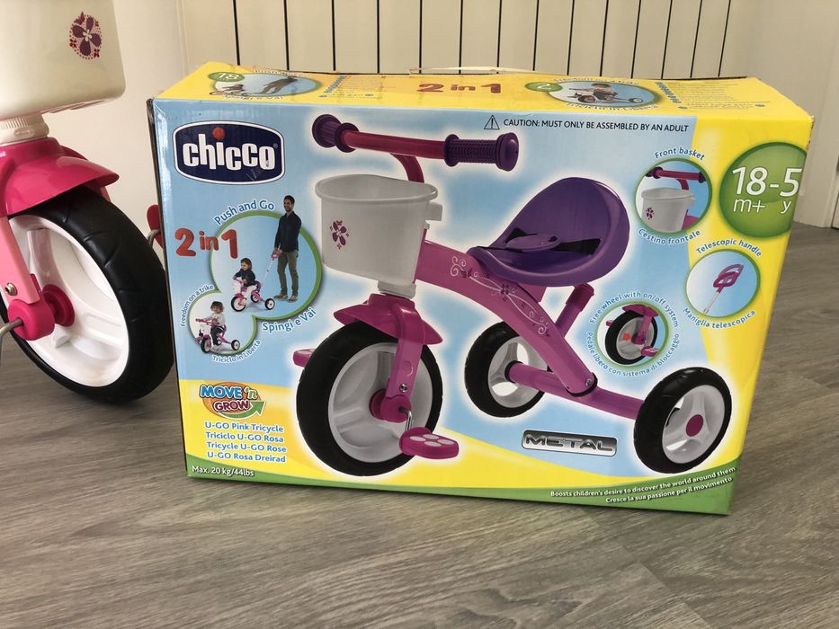 Triciclo de menina da Chicco