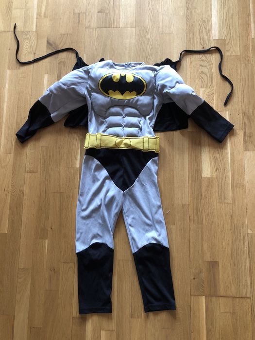 Костюм бетмена на 4/6 років новорічний карнавальний halloween хеллоуін