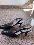 Sandalia em pele