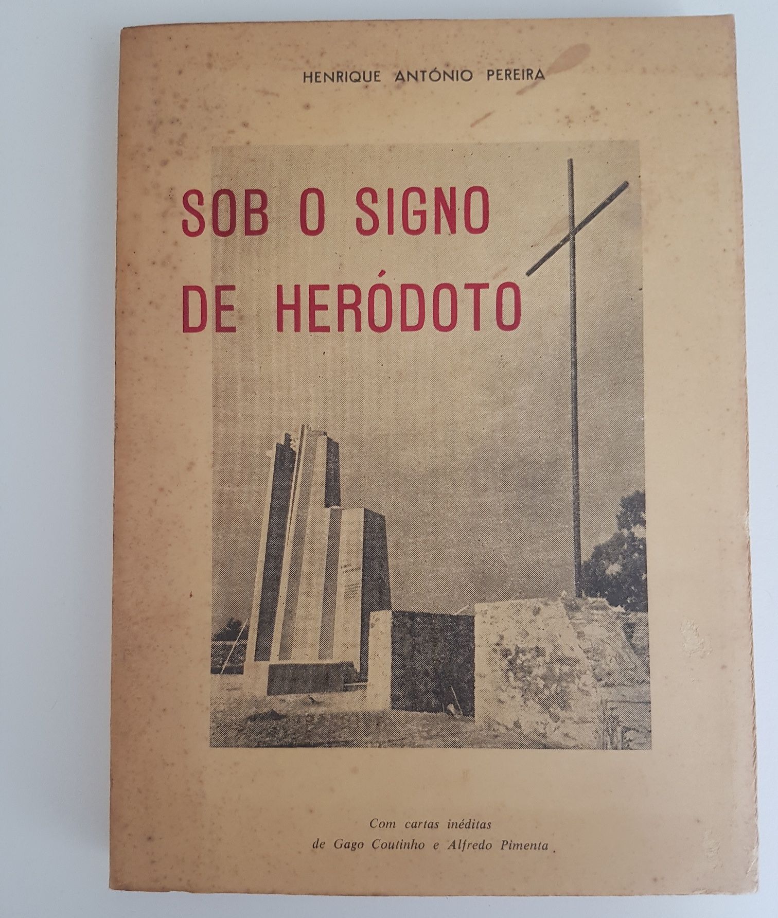 Livro sobre signo de heredoto