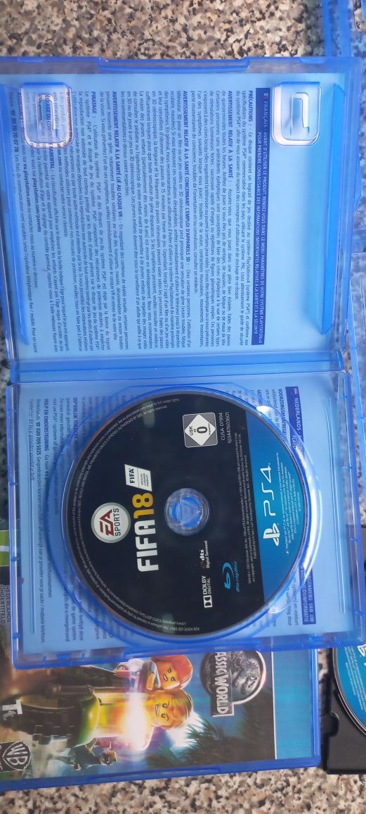 Paw city calls/Lego jurassic world/Call of duty black ops 4/Fifa18 Ps4