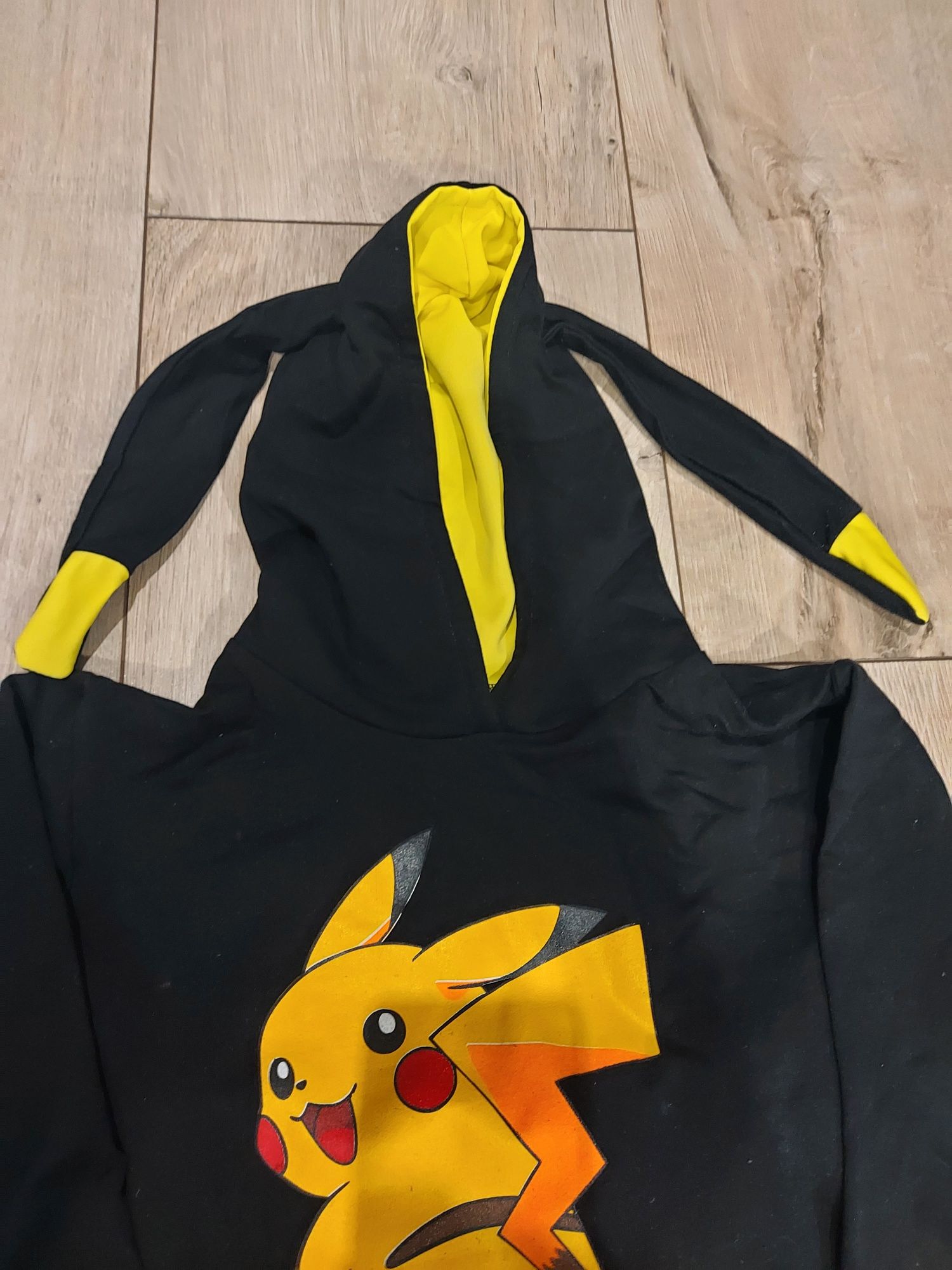 Bluza Pikatchu 140 cm