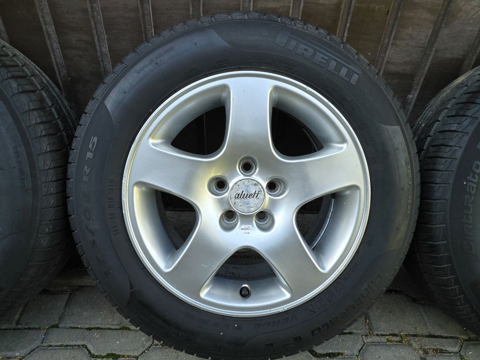 Felgi z oponami 195/65R15 VW Golf 4 5x100 New Beetle Audi A3 Bora octa