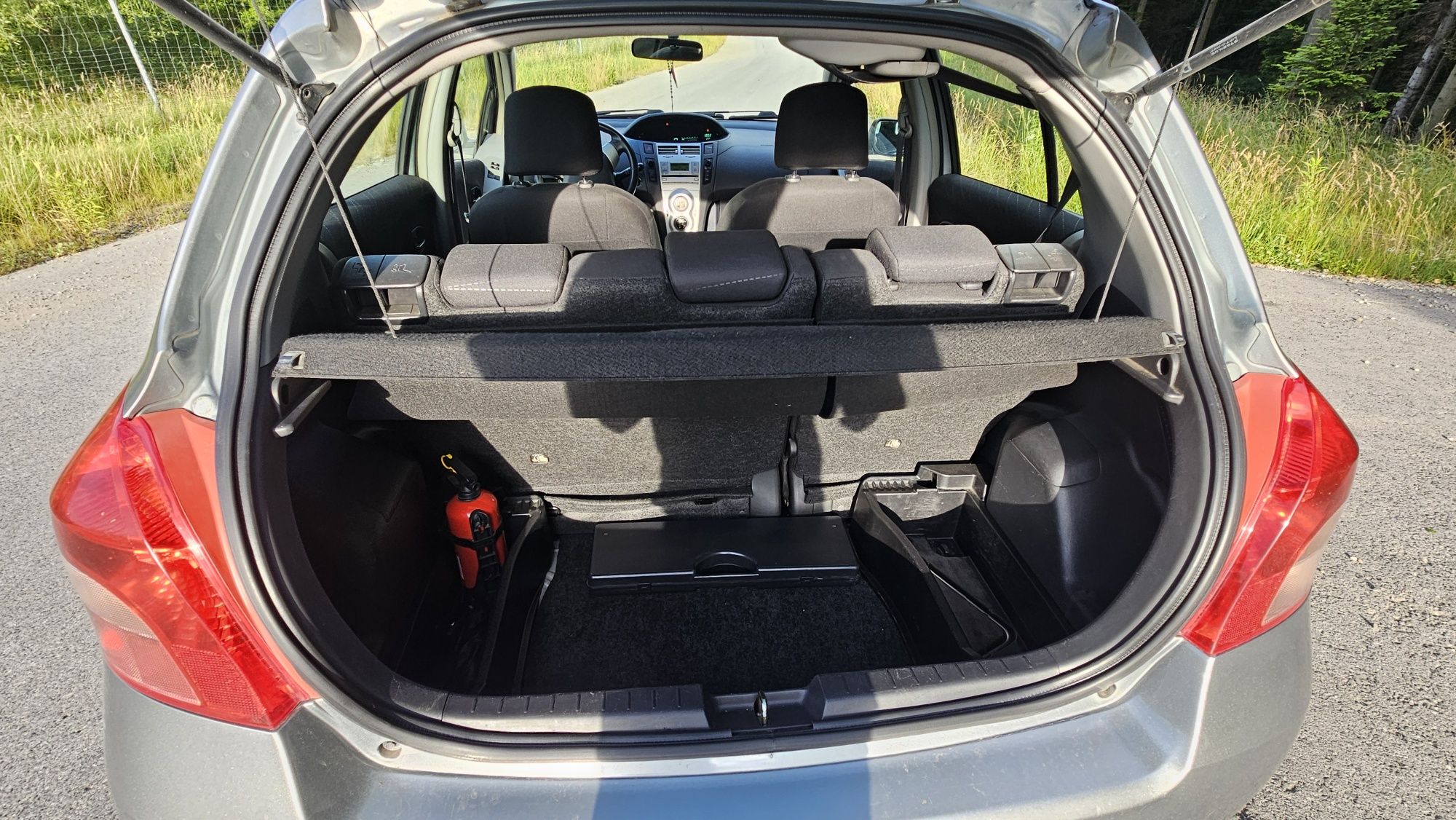 TOYOTA YARIS 1.0 2005r