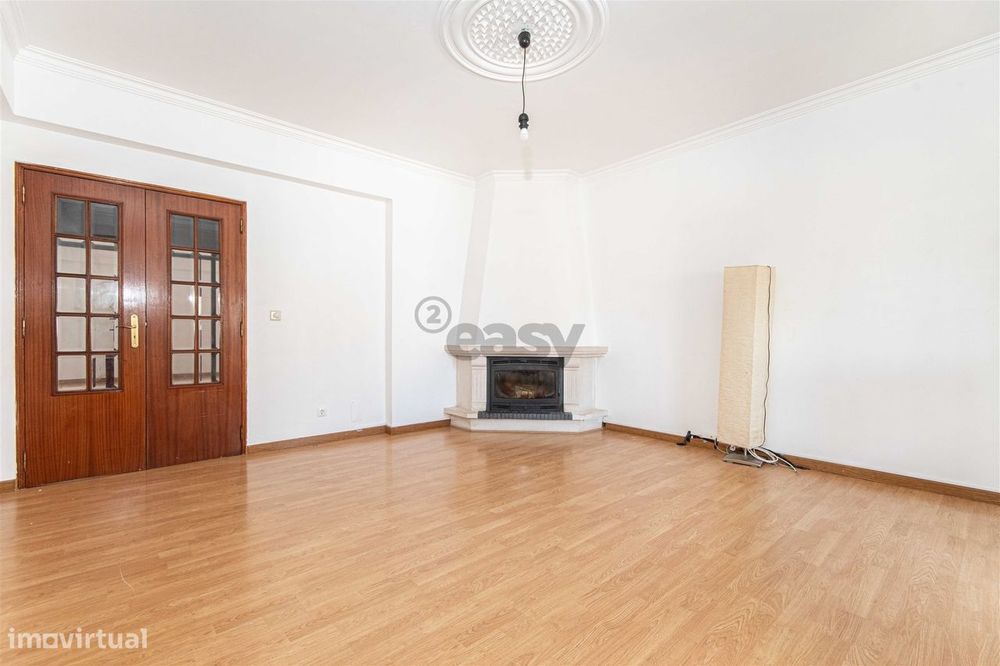 Apartamento T2 Venda em Odivelas,Odivelas