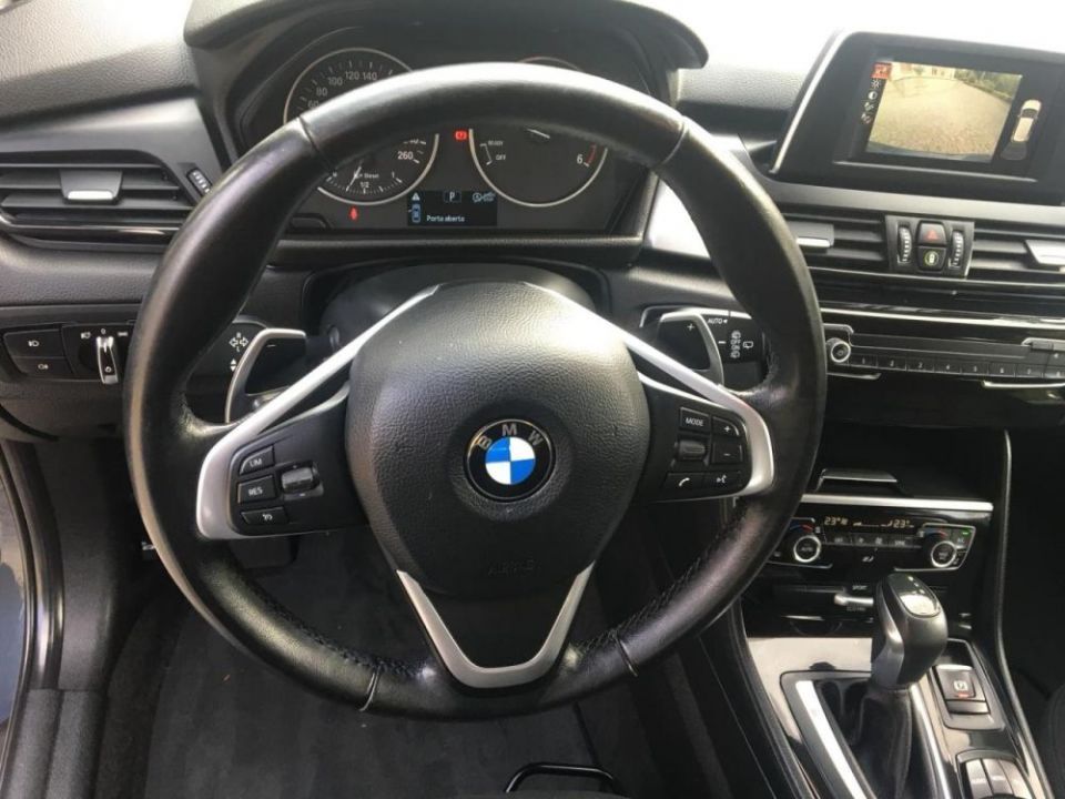 BMW 218 Active Tourer d Advantage Auto