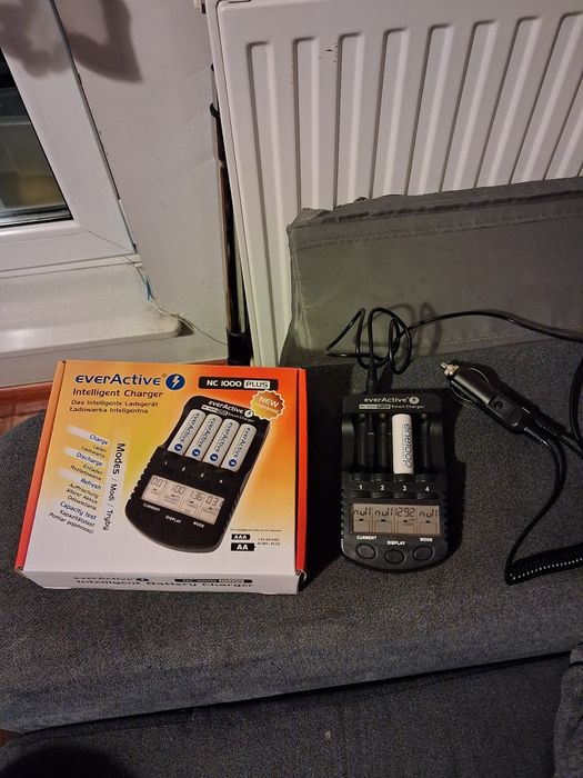 Ladowarka  everActive NC1000 Plus