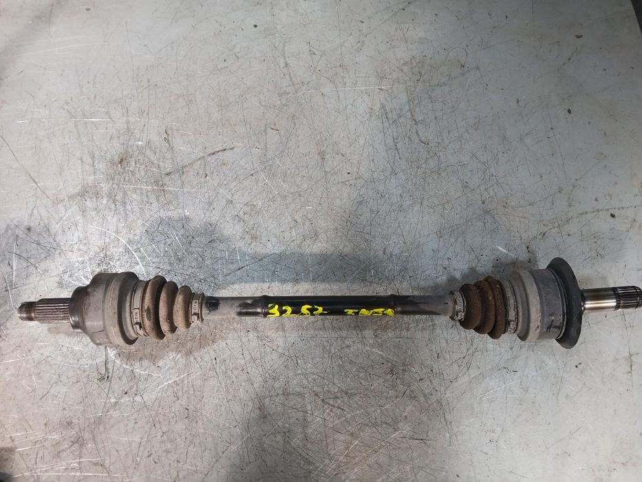 Transmissão trás esquerda BMW 1 (F20)