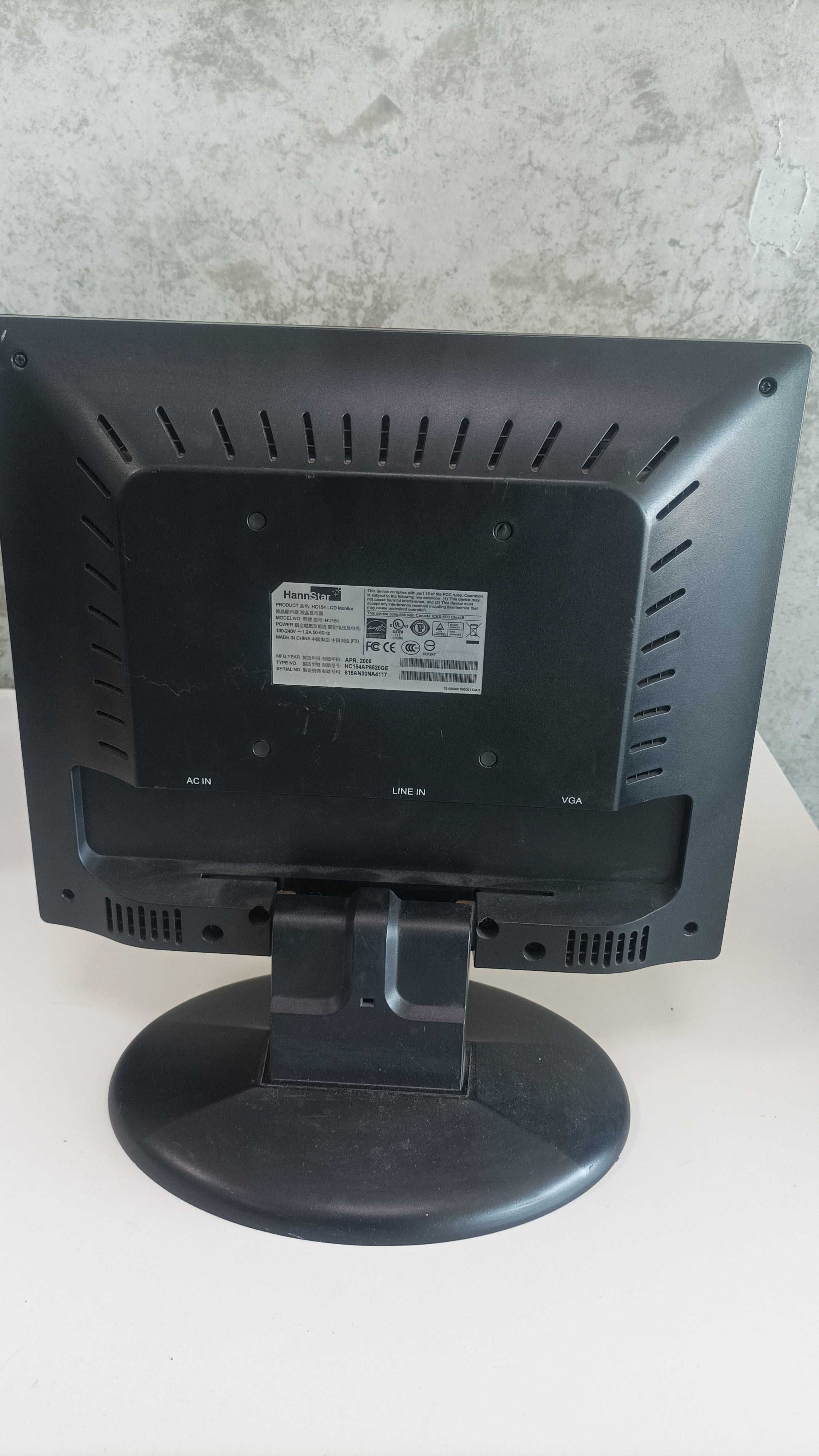 8-Monitor Hannstar HC154Af