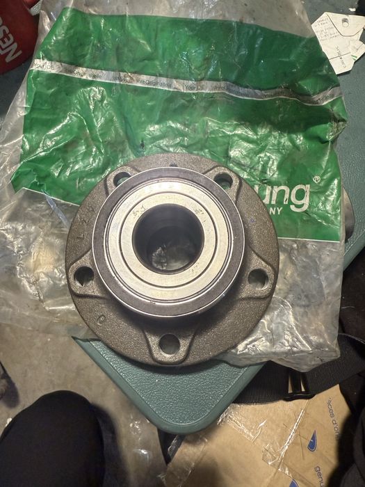 Маточина колеса в зборі задня vw, audi, skoda, seat