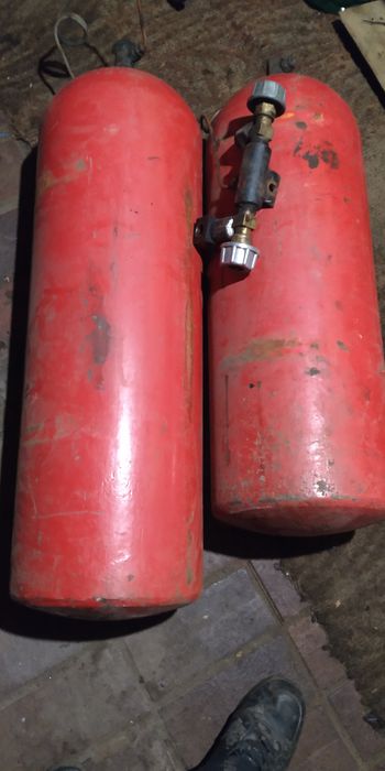 Продам метан установку,баллоны,крепления,редуктор