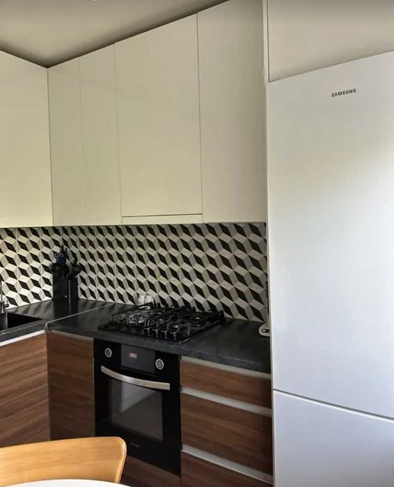 + 2-кімнатна квартира на Північному з якісним ремонтом та меблями!