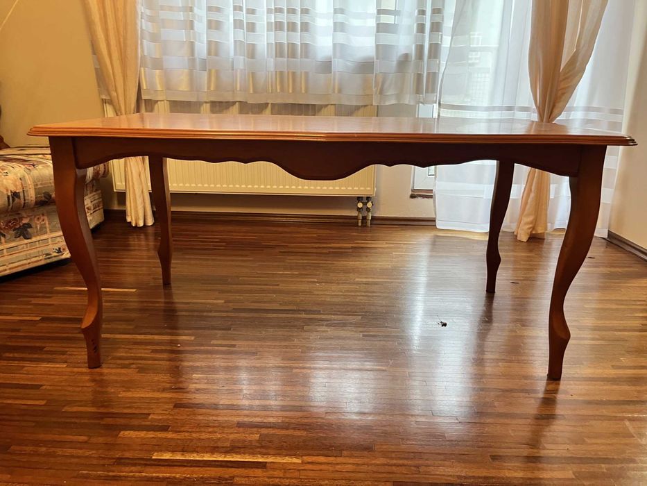 Komplet stylowych mebli z litego drewna – wyjątkowa okazja!