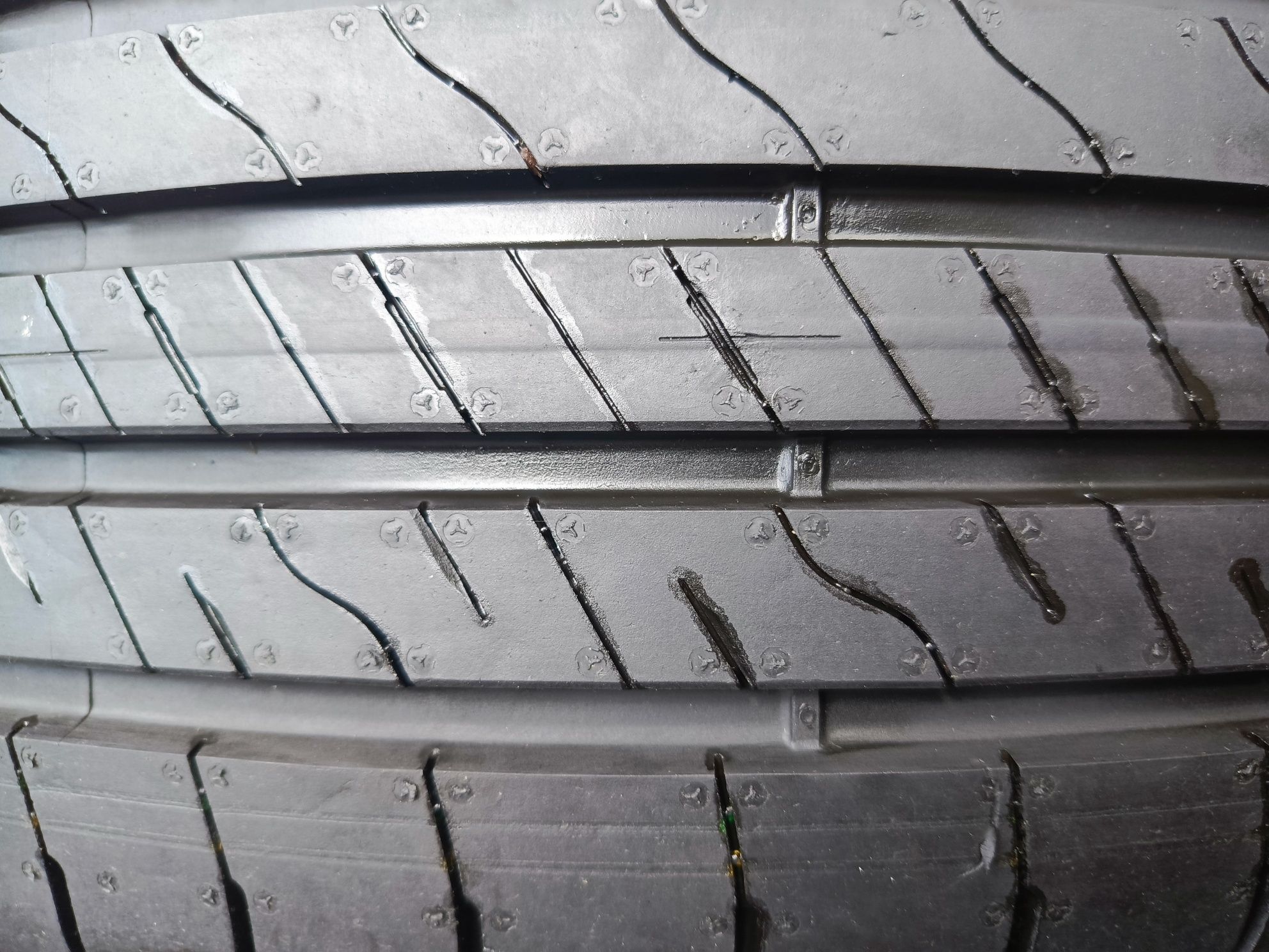Sprzedam nowe opony Goodyear 215/55 r18