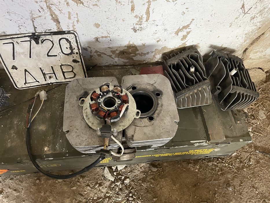 Продам иж юпитер 5, и яву 634.8 с документами. По запчастям,или цельем