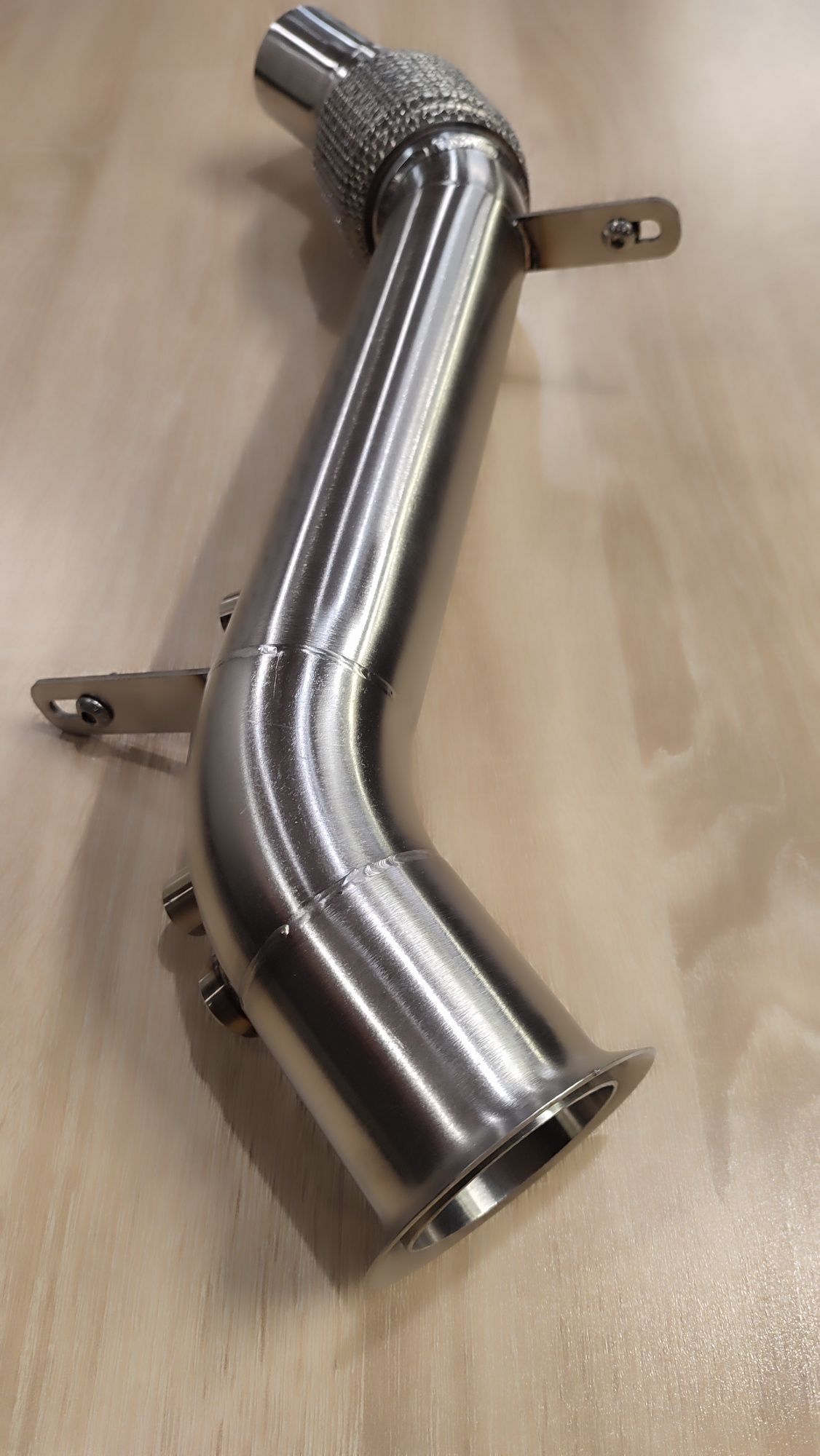 Даунпайп БМВ X1 E84 Ф30 Ф20 B47 Downpipe BMW X1 Е90 N47 HEAT SHIELD