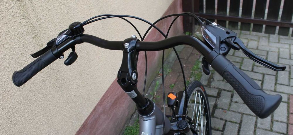 Rower trekkingowy ROMET GAZELA 3 rama 18 " koła 28"