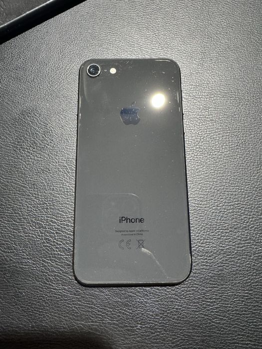 IPhone 8 128GB та iphone SE2020 64Gb Neverlock Space Gray