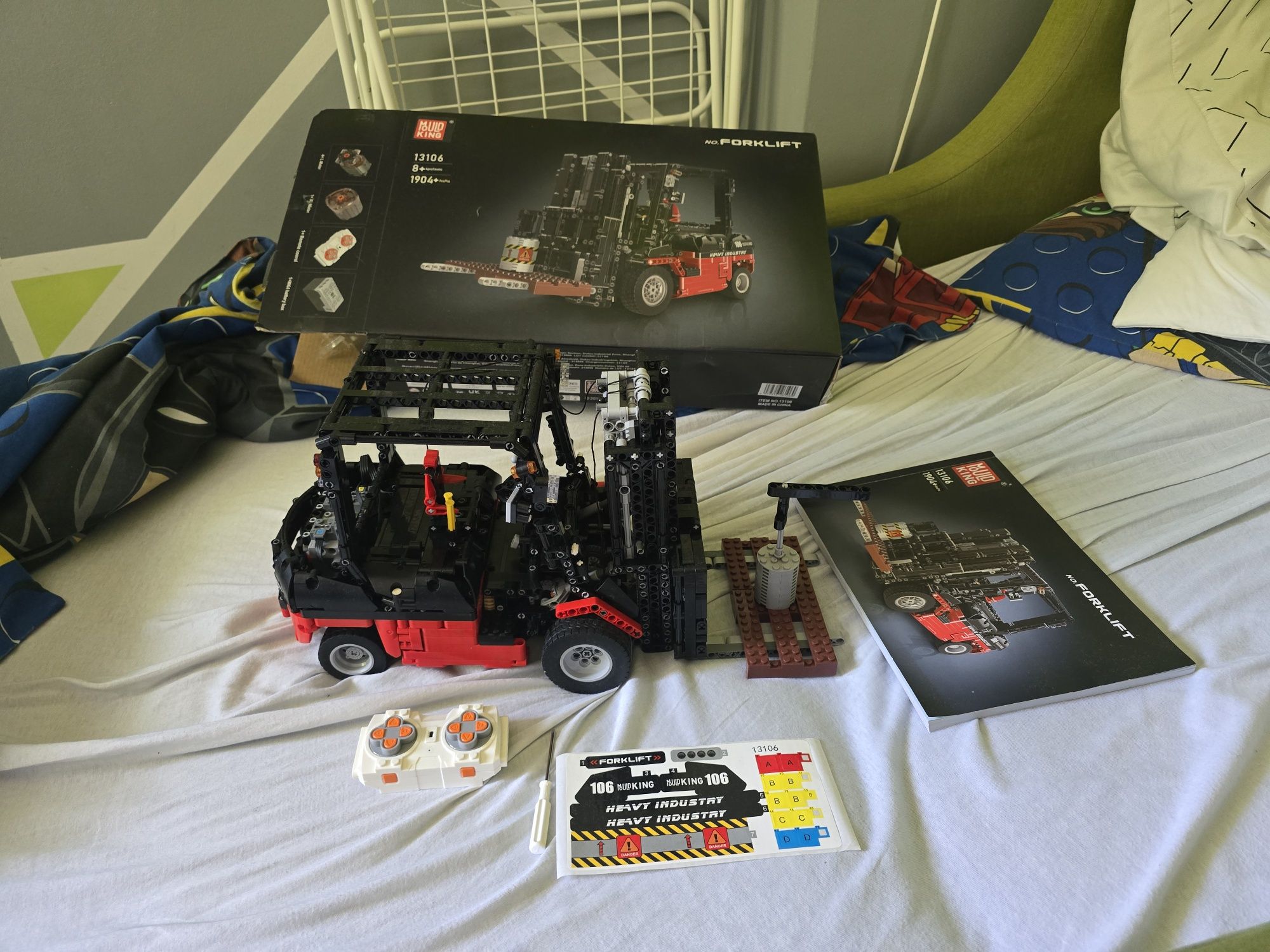 Mould King Technic wózek widłowy widlak jak Lego 13106 Forklift