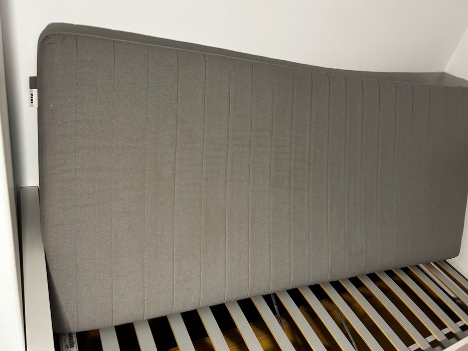 Cama solteiro com gavetas