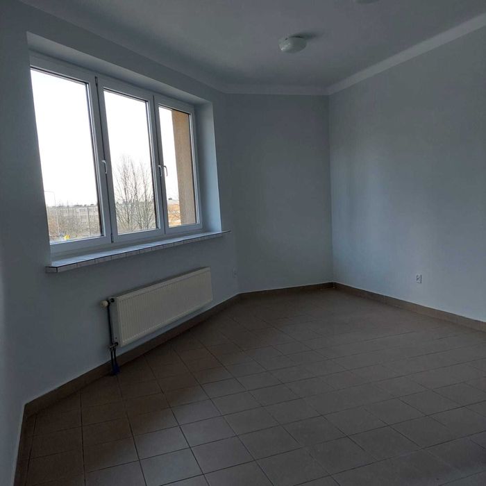 Lokal handlowo - usługowy do wynajęcia w centrum Starachowic - 32m2