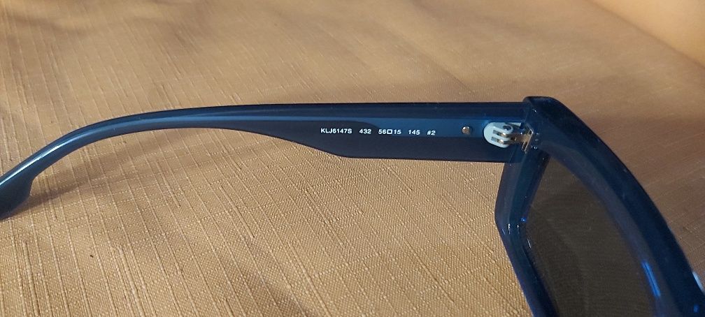 Karl Lagerfeld Jeans 6147 S kultowe okulary przeciwsłoneczne