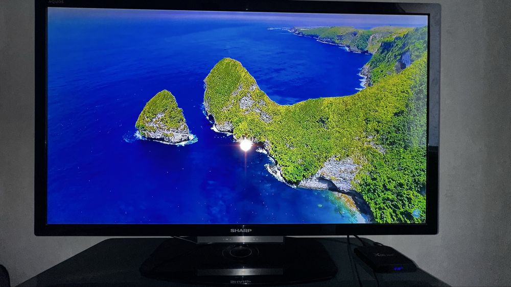 Продам телевізор Sharp LC-46LE630E 46 дюймів, Full HD