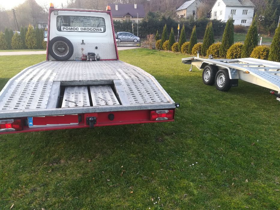 Autolaweta pomoc drogowa usługi przewóz transport laweta