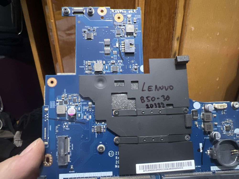 Материнская плата Lenovo B50-30 на детали не раб ZIWBO/B1/E0 LA-B102P