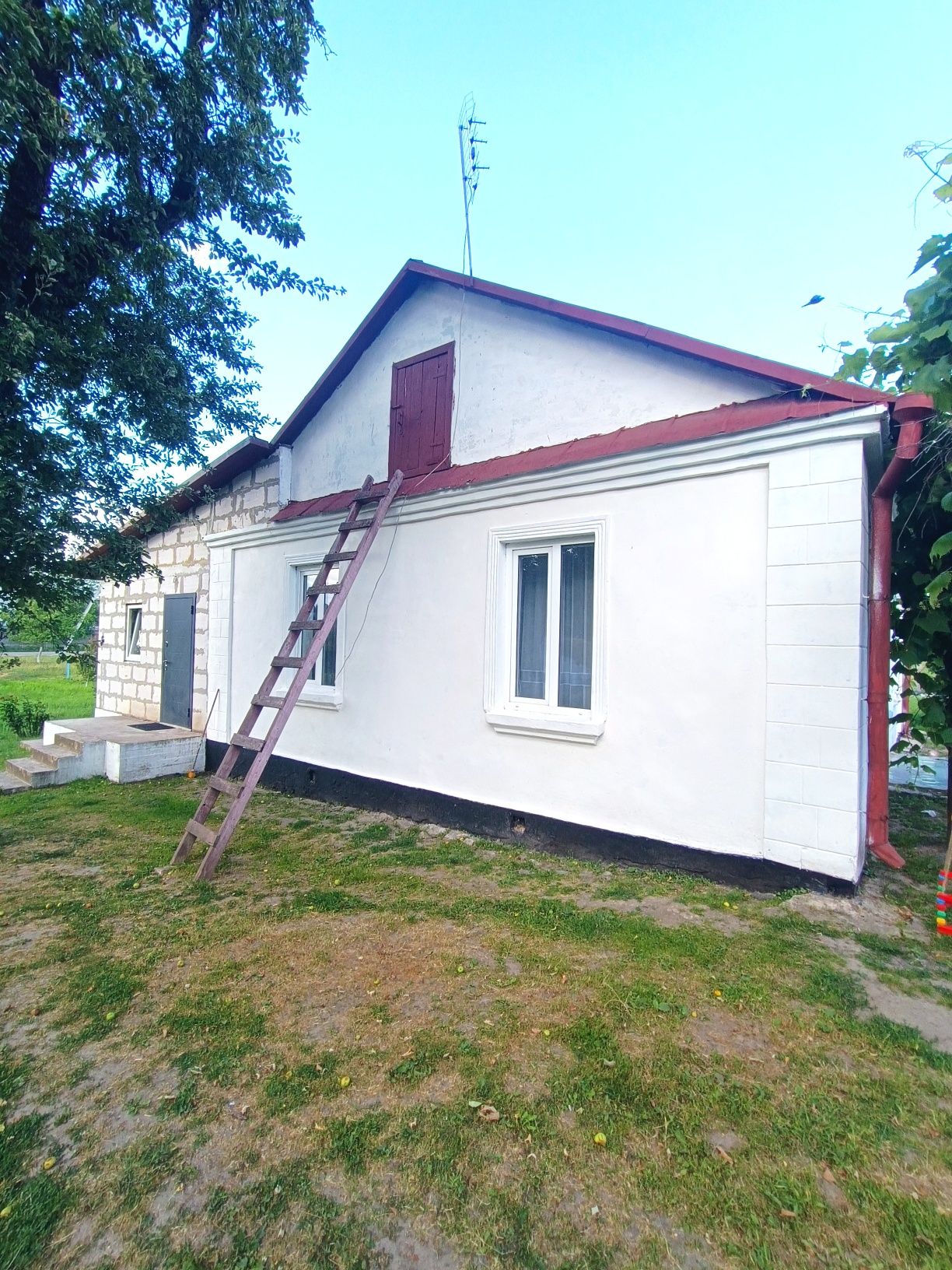 Продам будинок біля міста, село Бармаки, всього 2 км до Рівного!