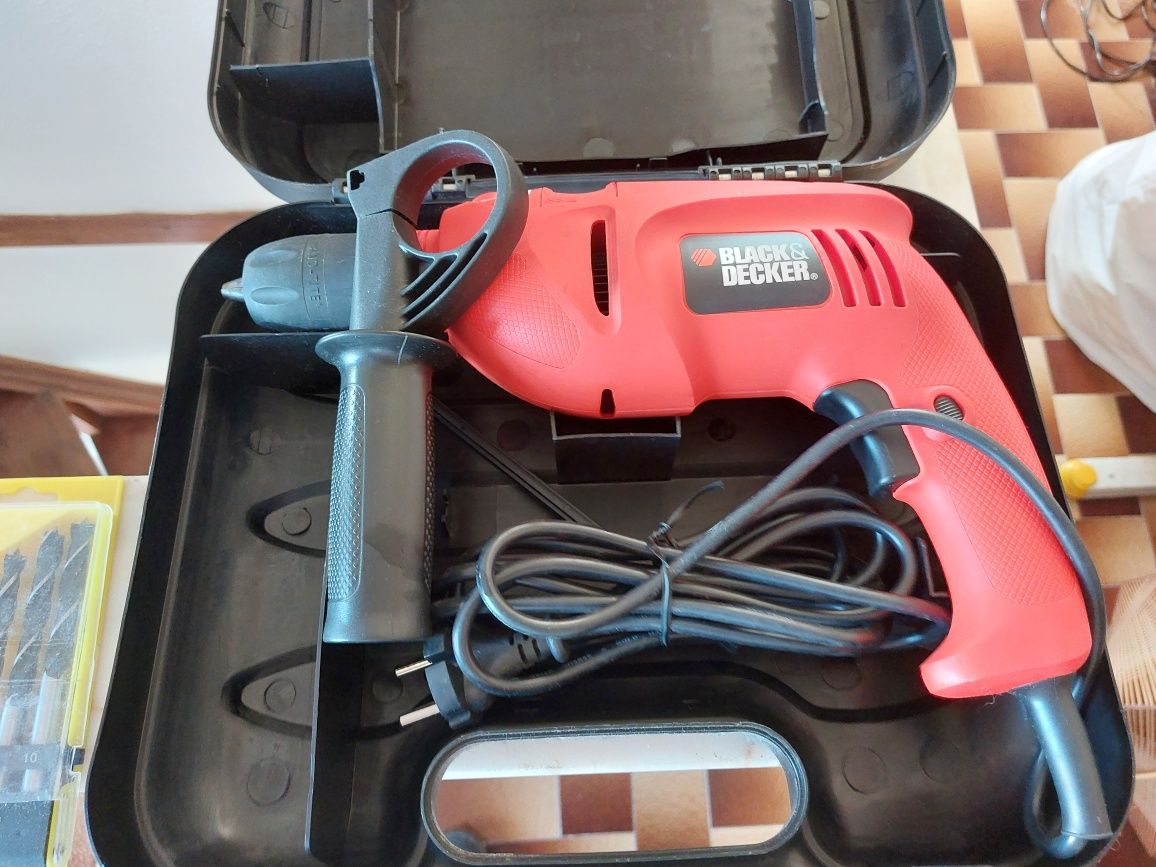 Berbequim black & decker como novo