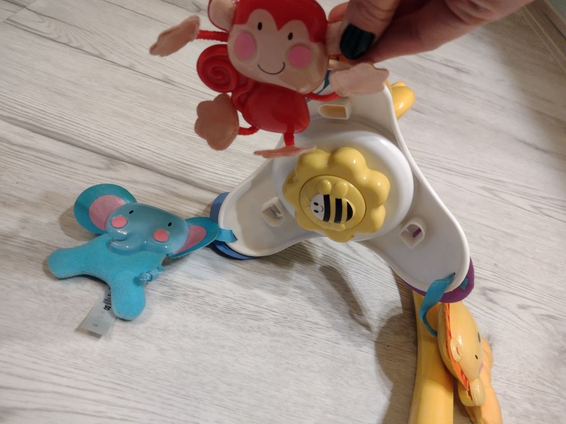 Przenośna karuzela z pozytywką Fisher Price żyrafka