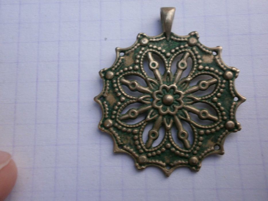 продам старинный серебрянный  амулет кулон  подвеска  для богатства