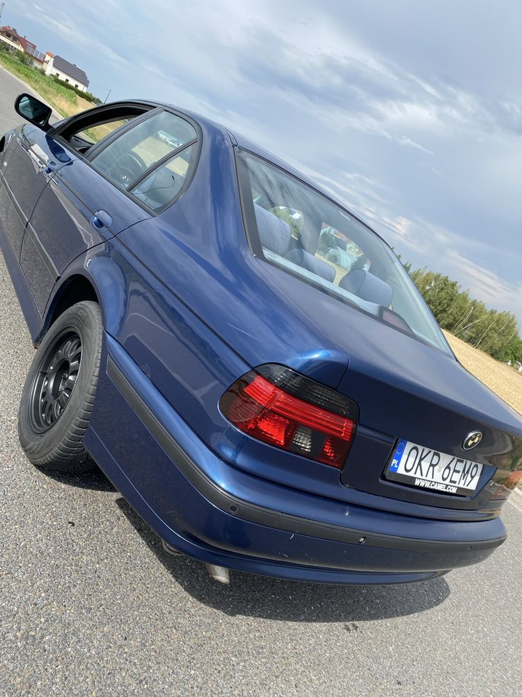 BMW e39 525i MANUAL