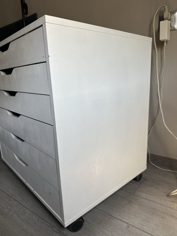 Komoda IKEA Alex