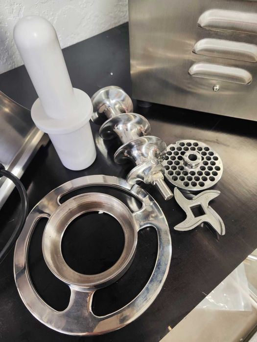 Мясорубка промислова, мясорубка професійна, мясорубка с реверсом 220в