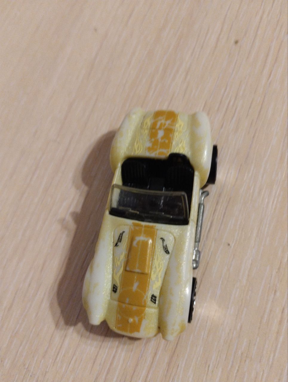 Продам машинку hot wheels