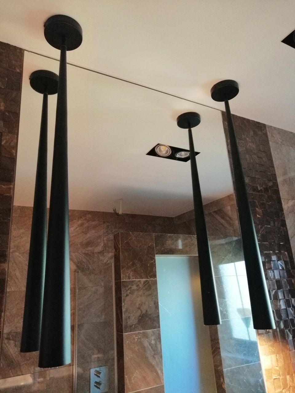 Lampy długie wiszące