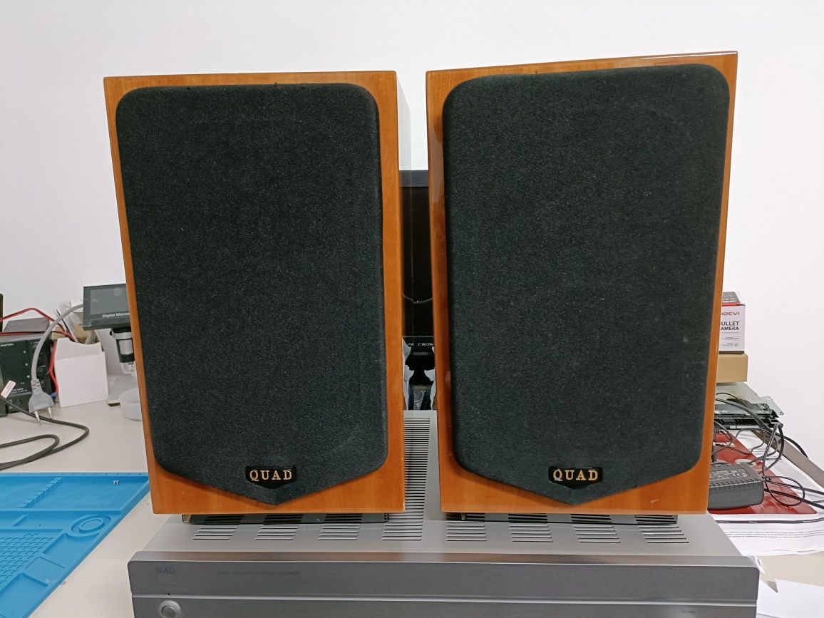 Amplificador NAD c325bee + 2 colunas quad. Aceita-se propostas