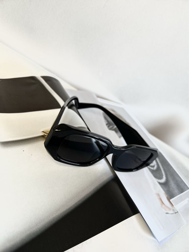 Modne i popularne damskie okulary przeciwsłoneczne  w stylu Prada