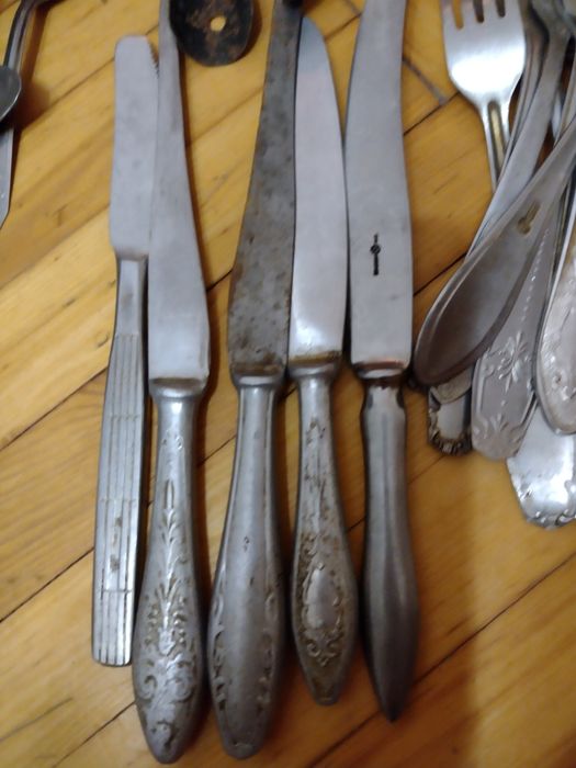 Ложки, вилки, ножи. Столовые предметы. 75 шт