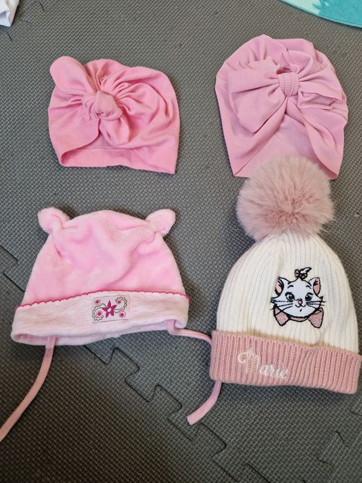 Zestaw czapek niemowlęcych