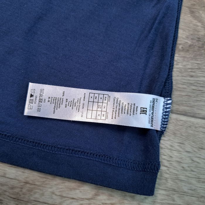 Лонгслив EMPORIO ARMANI р.М оригинал