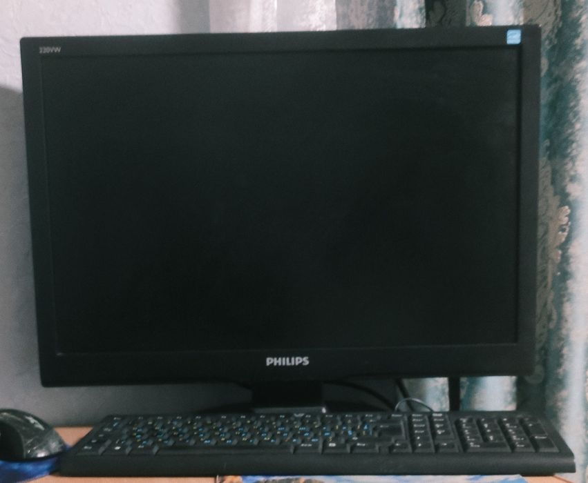 Компьютер с монитором