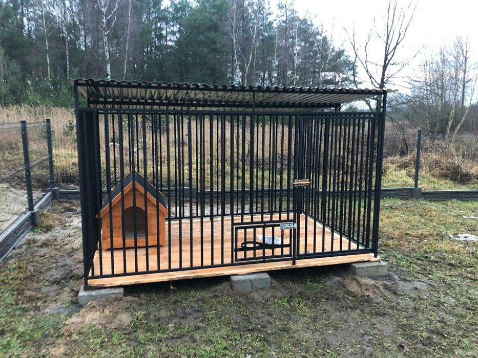Mocny stalowy kojec boks klatka zagroda dla psa. Buda.