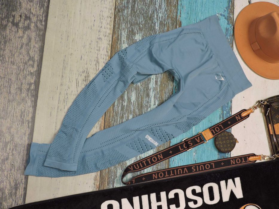 Gymshark Legginsy active ażurk Logo M