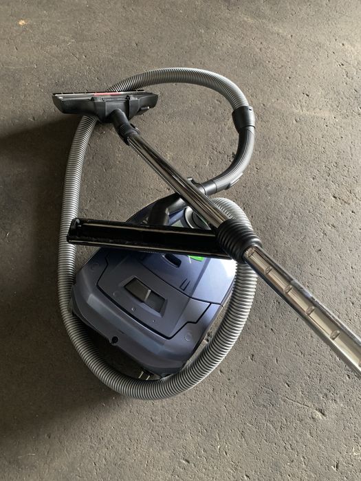 Aspirador pouco usado