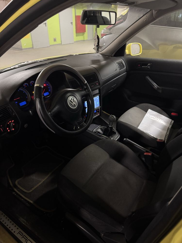 Golf 4 1.9 tdi.