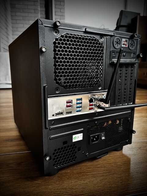 Komputer AI PC - Gotowy do nauki AI, wysoki poziom bezpieczeństwa